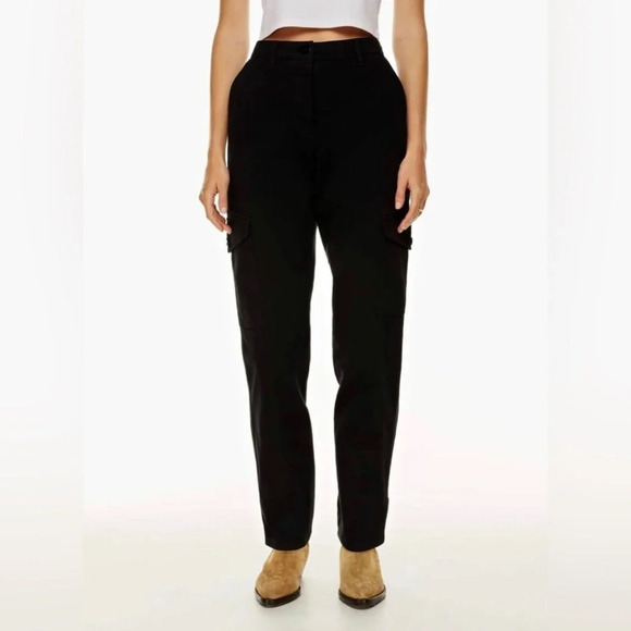 Aritzia Wilfred  Free High Rise Black Cargo Pants Size 2 - Picture 1 of 14